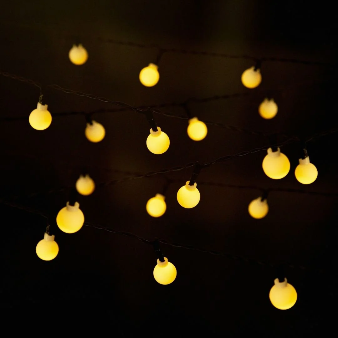 White Bubble Ball Solar Fairy Lights - Image 3