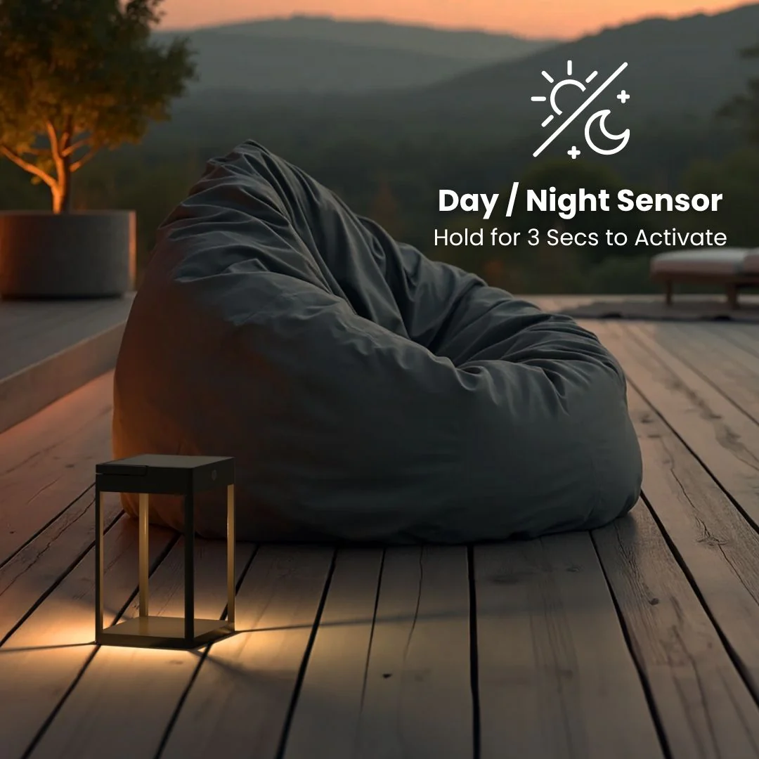 Luxury Metal Solar Lantern - Image 3